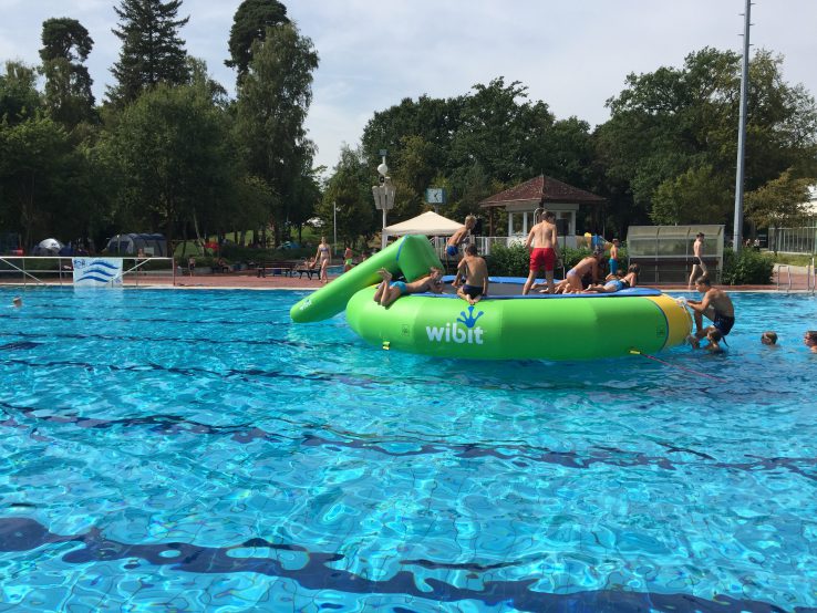 Der Nachwuchs des Schwimmclub Westerbach Eschborn (SCWE) beim SWIM-IN 2016 in Neu-Isenburg